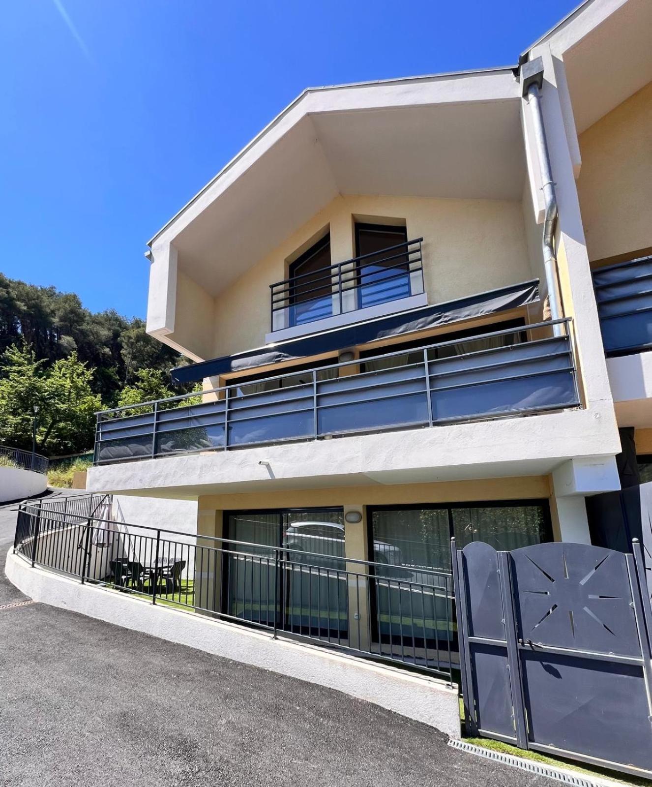 Les Jardins Du Soleil Apartment Gorbio Bagian luar foto